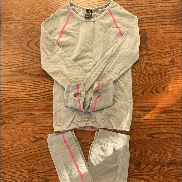 2 Pc Set! Perfect For A Run! - Picture 1 of 1